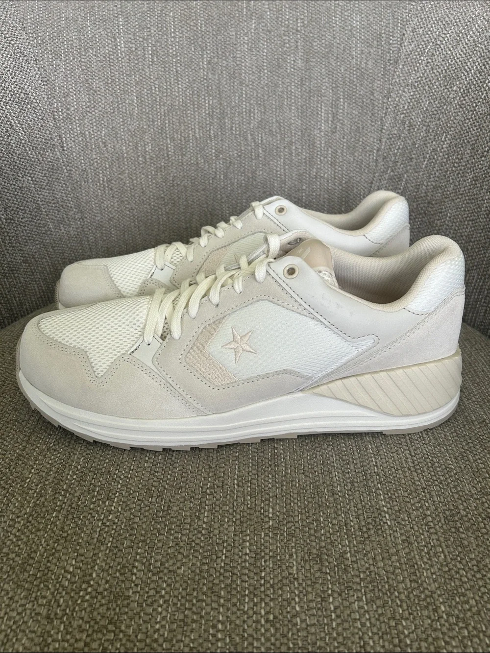 Converse wave trainer